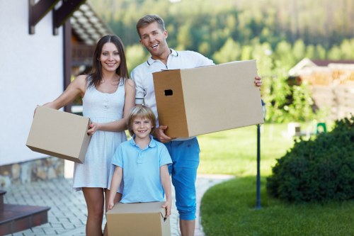 Truck hire support for moving day preparation in Enfield